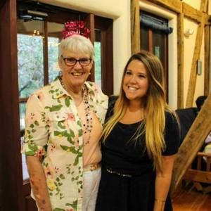 Meet your Posher, Kayla